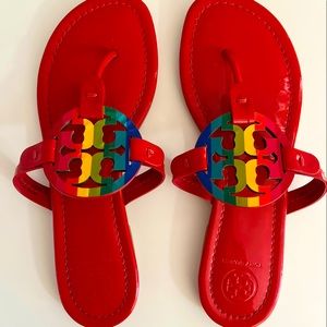 AUTHENTIC Tory Burch Millers Patent Leather ❤️💙RUBY RED with RAINBOW💚💛7.5